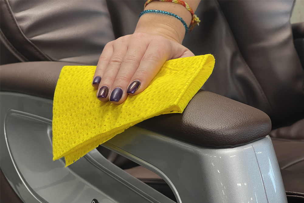 Jak dbać o fotel masujący?